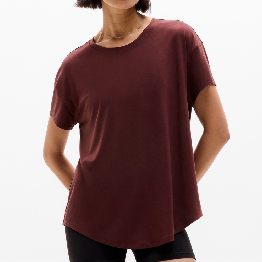 Athleta Essence Vital Tee Size M - Picture 3 of 9